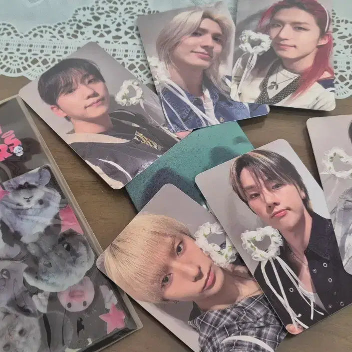 [BUNJANG] Xdinary Heroes World Tour Goods Bundle Set / 엑디즈 엑스디너리히어로즈 월드투어 굿즈