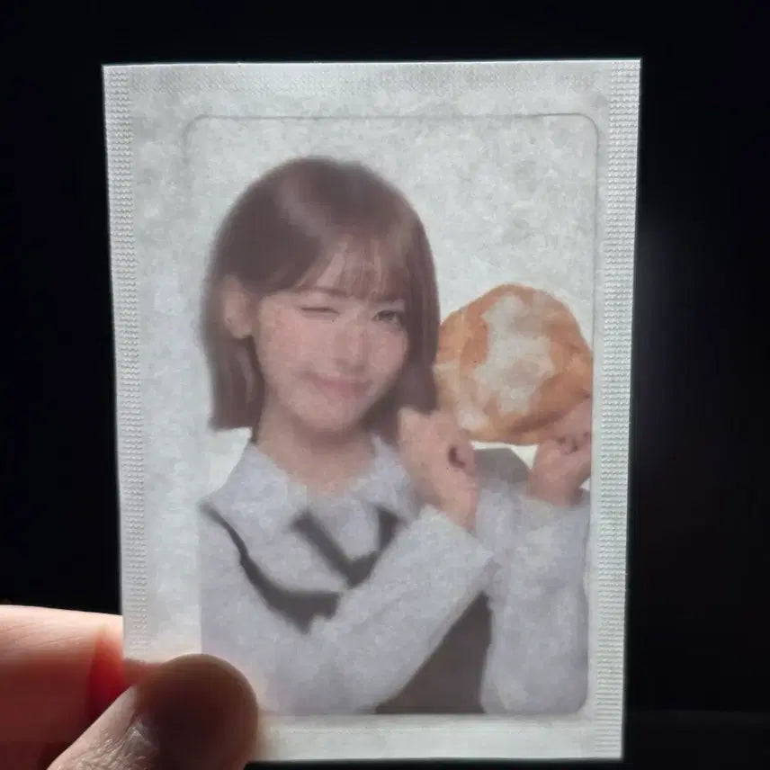 [BUNJANG] RIIZE BRIIZE Bakery Mei Photocard / CU 리센느 빵 포토카드(메이 빵)
