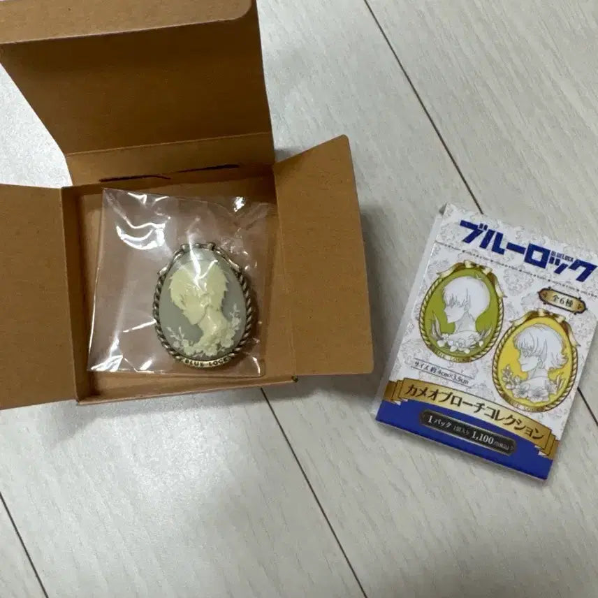 [BUNJANG] Blue Lock Nagi &amp; Bachira Cameo Brooch Bundle Set / 블루록 나기, 바치라  카메오 브로치 일괄 판매