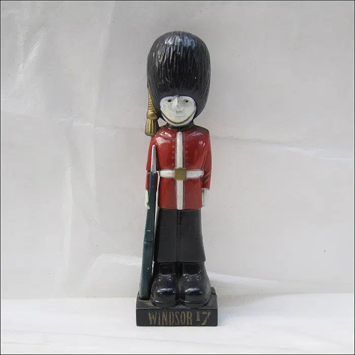 [BUNJANG] Windsor 17 British Guardsman Lighter / 윈저17 영국 근위병 라이터