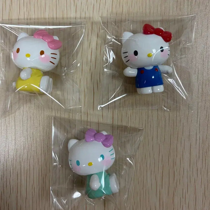 [BUNJANG] Hello Kitty Summer Rainbow Candy Figure Bundle Set / 탑토이  헬로키티 썸머 레인보우 무지개 캔디 피규어(일괄)