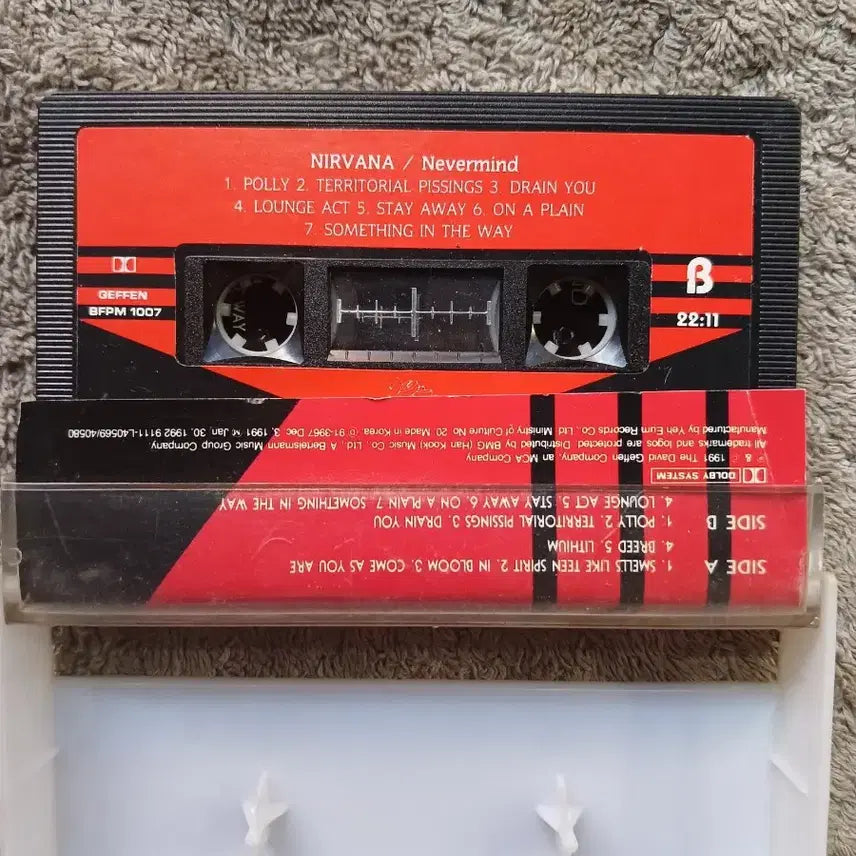 [BUNJANG] Nirvana Nevermind Cassette Tape / 너바나 Nevermind 카세트 테이프