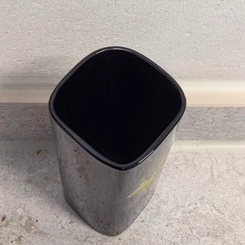 [BUNJANG] Yonsei University 100th Anniversary Ceramic Pen Holder / 연세대학교 100주년 기념 도자기 필기구 꽂이
