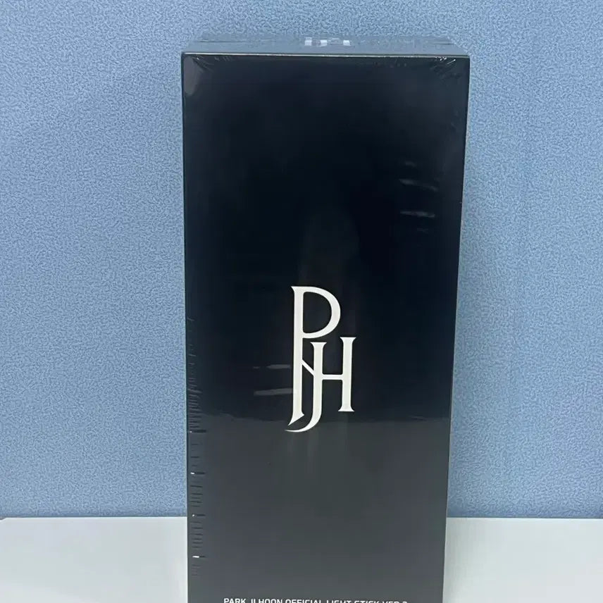 [BUNJANG] Park Ji Hoon Official Lightstick Ver. 2 (Sealed) / (미개봉)박지훈 공식 응원봉 Ver.2