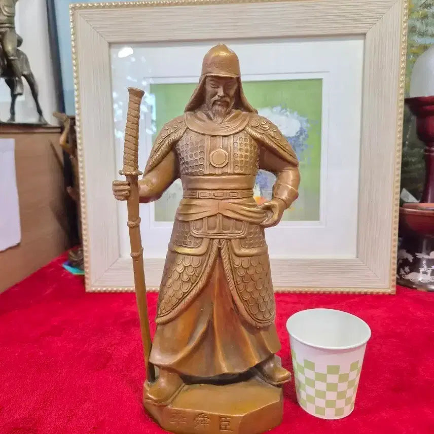 [BUNJANG] Admiral Yi Sun-sin General Statue / 이 순신장군상장군  동상.