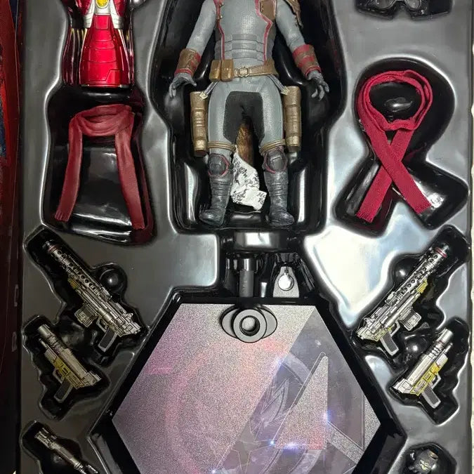 [BUNJANG] Hot Toys Endgame Rocket Figure / 마블 핫토이 엔드게임 로켓