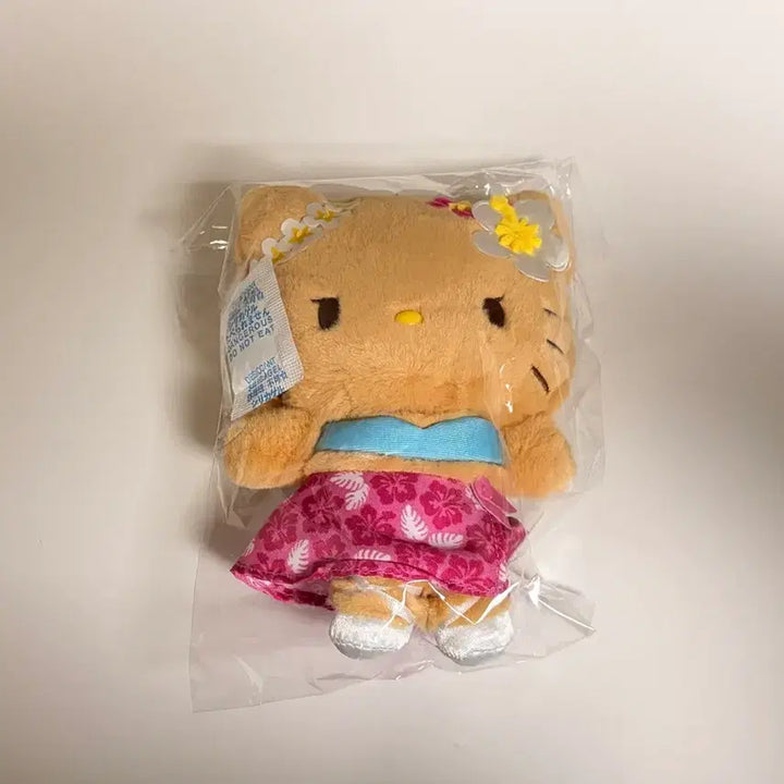 [BUNJANG] Sanrio Tanning Hello Kitty Keyring (New) / *산리오 정품* 태닝키티 키링 (새상품)