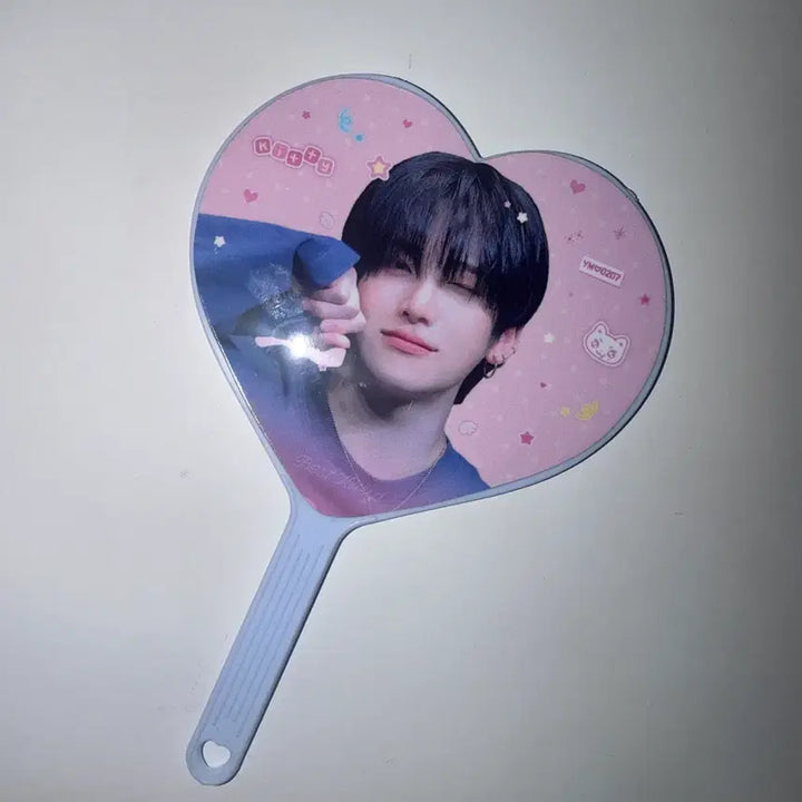 [BUNJANG] &amp;TEAM Yuma Heart Mini Uchiwa / 앤팀 유마 하트미니우치와 양도