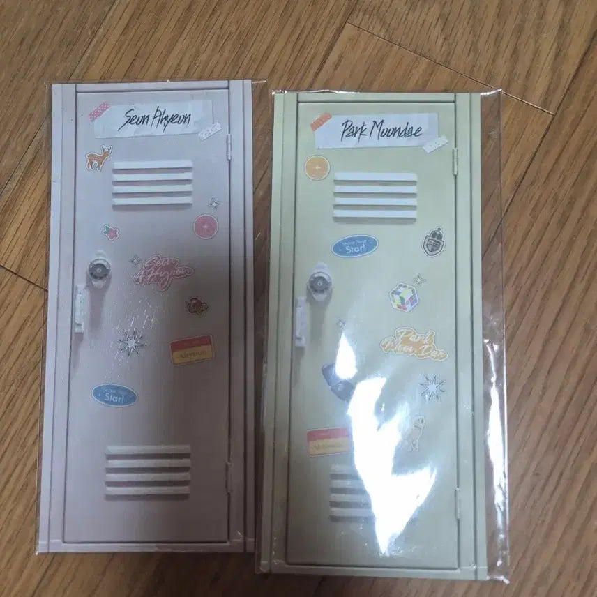 [BUNJANG] Debut or Die Acrylic Stand Set / 데뷔못하면 죽는 병 걸림 아크릴