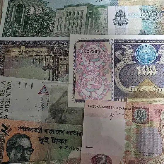 [BUNJANG] Unused World Banknotes Bundle Set (50 pcs) / (미사용) 다양한 국가 지폐 세트(50장) 일괄