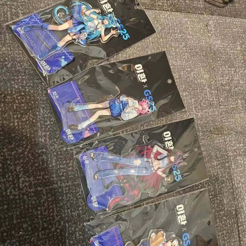 [BUNJANG] Leehwan GS25 Collaboration Acrylic Stand 4 Types Bundle Set / 이환 GS25 아크릴 스탠드 4종 일괄판매