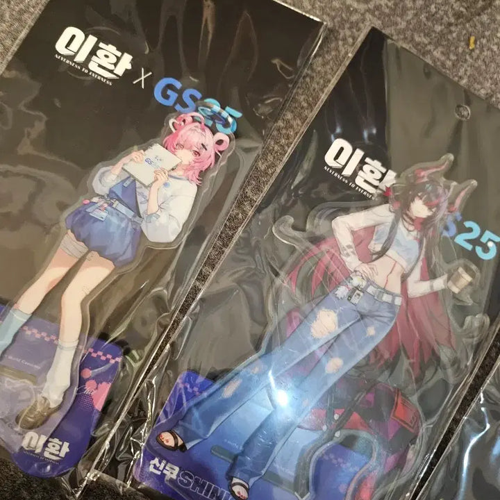 [BUNJANG] Leehwan GS25 Collaboration Acrylic Stand 4 Types Bundle Set / 이환 GS25 아크릴 스탠드 4종 일괄판매