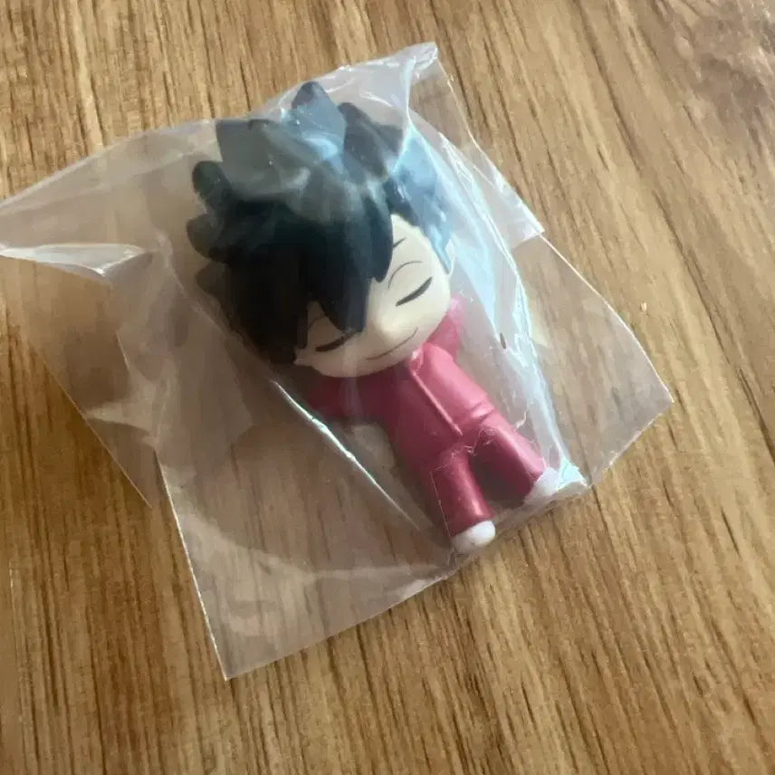 [BUNJANG] Haikyuu!! Tetsuro Kuroo Sleeping Figure / 하이큐 쿠로오 테츠로 가챠 잠자는 피규어