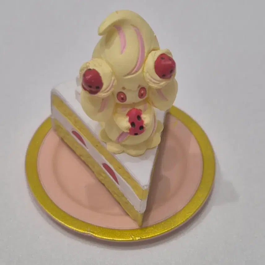 [BUNJANG] Pokemon Alcremie Gacha Figure / 포켓몬 달콤한 디저트 마휘핑 가챠