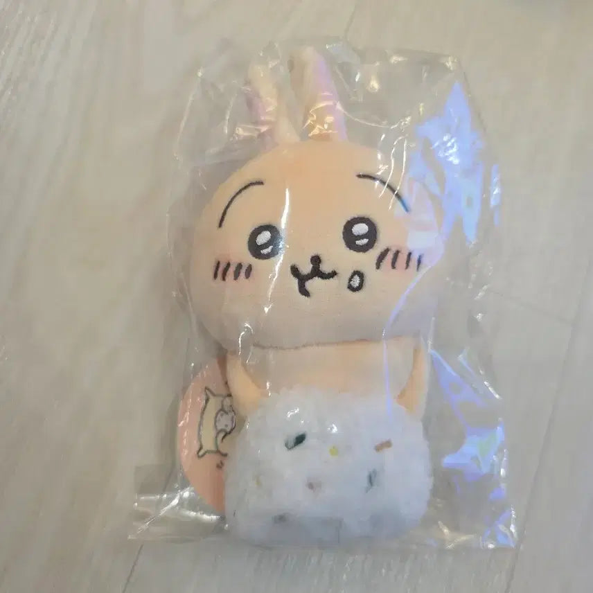 [BUNJANG] Chiikawa Desktop Plush - Onigiri Usagi / 치이카와 데스크톱 데스크탑 누이 오니기리 우사기
