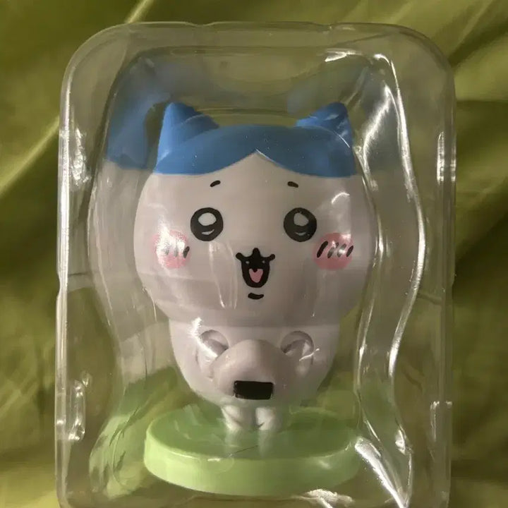 [BUNJANG] Chiikawa Hachiware Figure Gacha (Sealed) / 치이카와 먼작귀 하치와레 피규어 가챠 (미개봉)