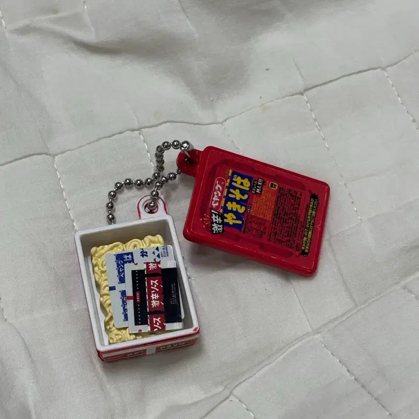 [BUNJANG] Peeyangu Yakisoba Gacha Miniature / 페양구 야키소바 가챠