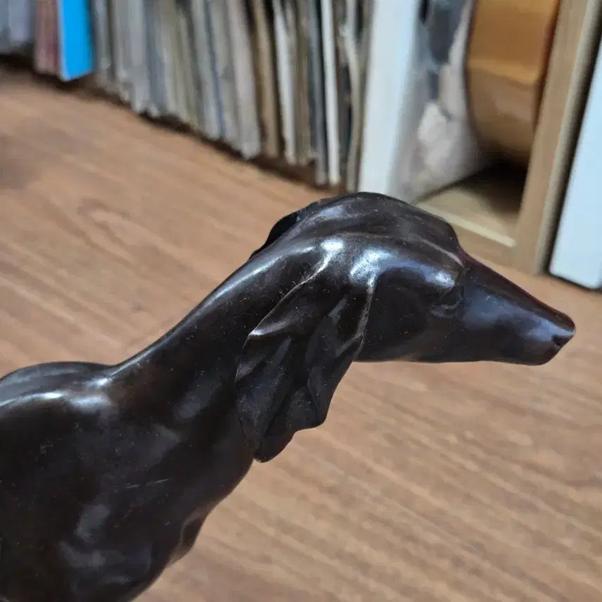 [BUNJANG] Greyhound Bronze Sculpture / 그레이하운드 동조각상