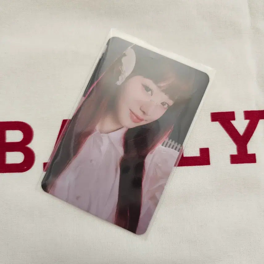 [BUNJANG] IVE Wonyoung Switch Pop-Up Photocard / 아이브 장원영 포토카드 (IVE Switch 아이브 스위치 해야 팝업 포카)