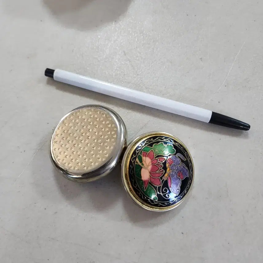 [BUNJANG] Vintage Enamel Box Diameter 5cm / 빈티지 사용제 칠보합 지름5cm
