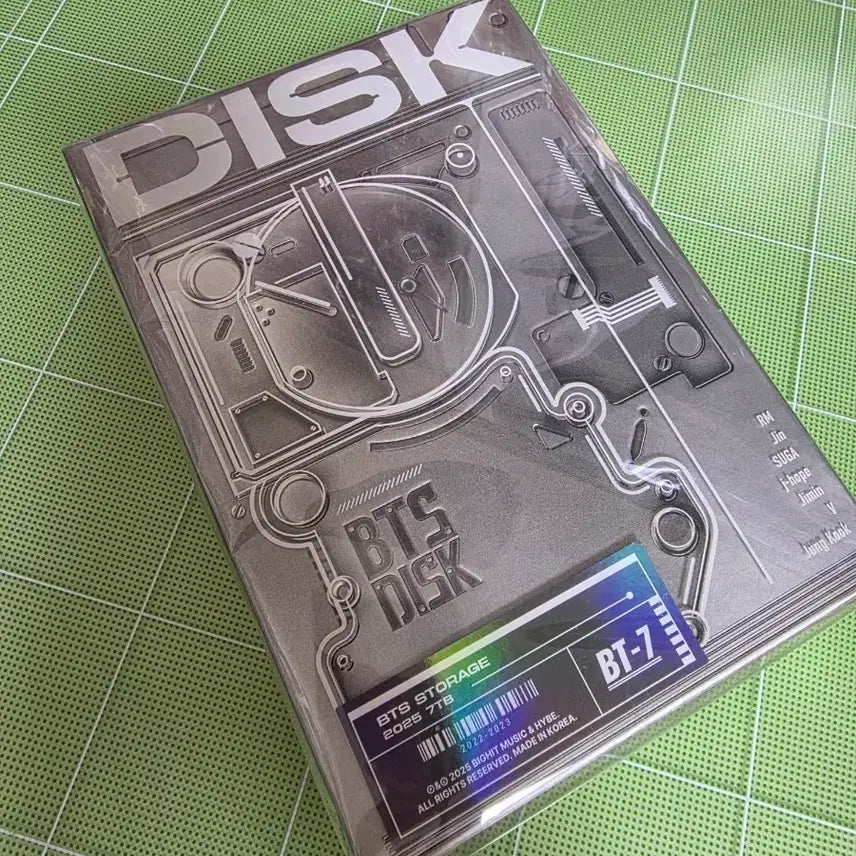 [BUNJANG] BTS 2025 Digital Code Storage Disk / BTS storage DISK 2025 디지털코드