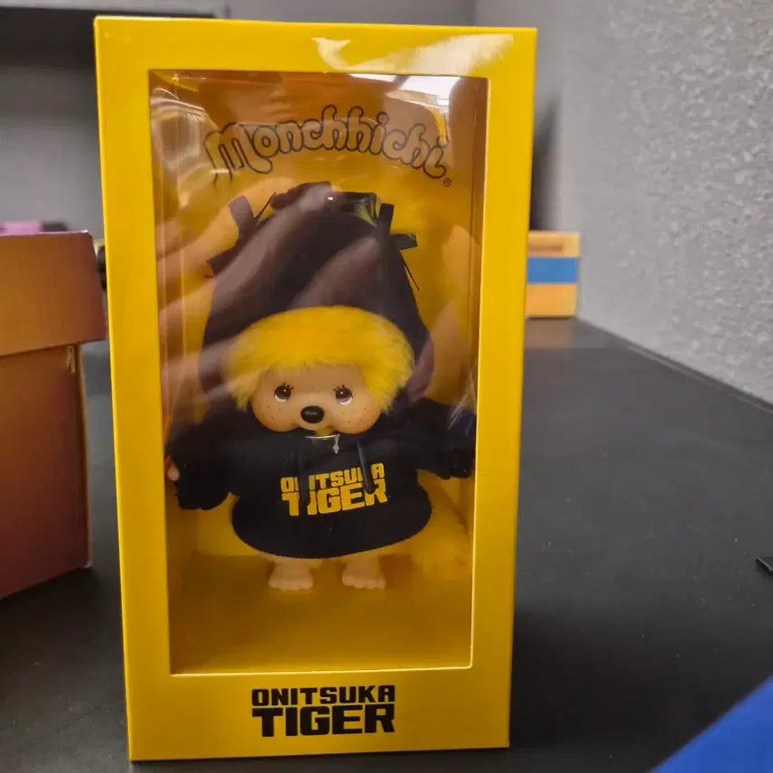 [BUNJANG] Onitsuka Tiger x Monchhichi Collaboration Plush Doll / (오늘만) 오니츠카타이거 몬치치
