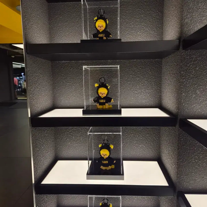 [BUNJANG] Onitsuka Tiger x Monchhichi Collaboration Plush Doll / (오늘만) 오니츠카타이거 몬치치