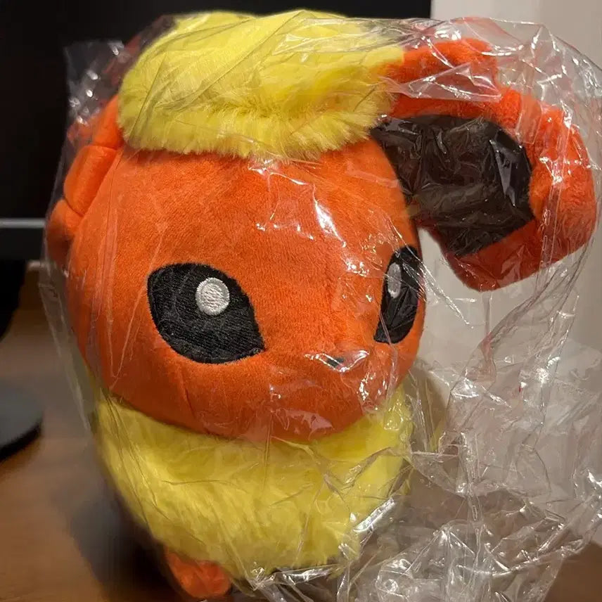 [BUNJANG] Booster Dolls Medium Plush / 부스터 돌즈 중형 인형