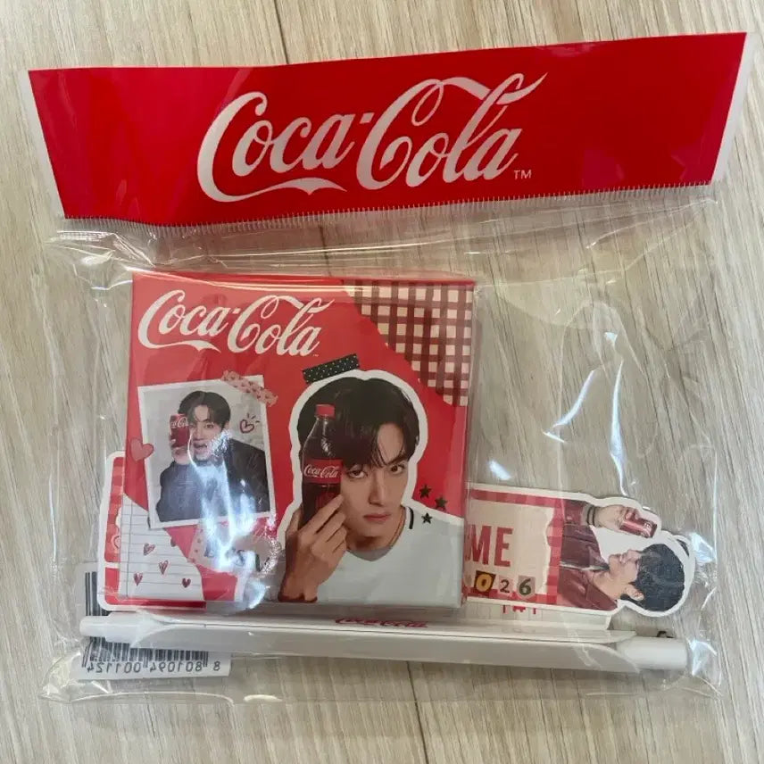 [BUNJANG] Coca-Cola x BTS V Stationery Set / 코카콜라 BTS 뷔 문구세트