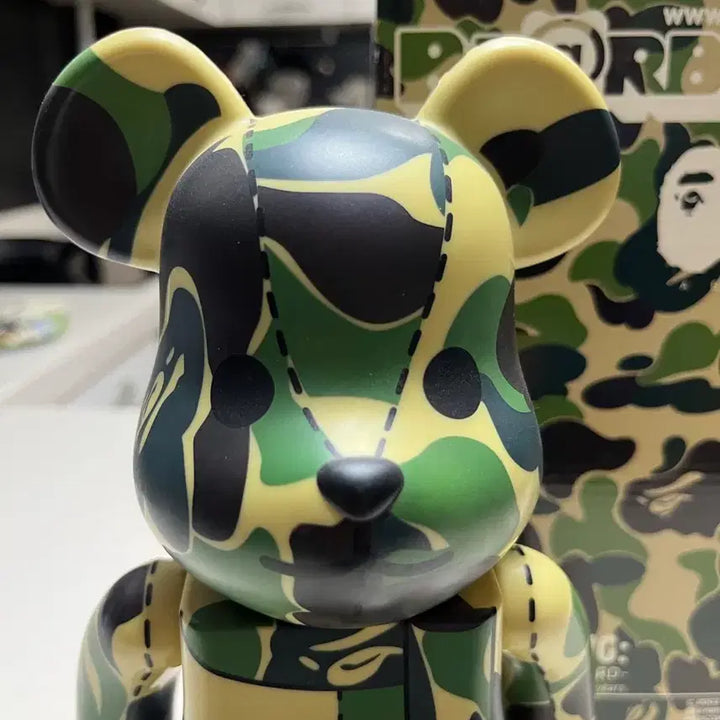 [BUNJANG] BAPE x BE@RBRICK 400% Camo Green 2003 First Edition / 베이프 베어브릭 400% 카모그린 - 2003년 초판