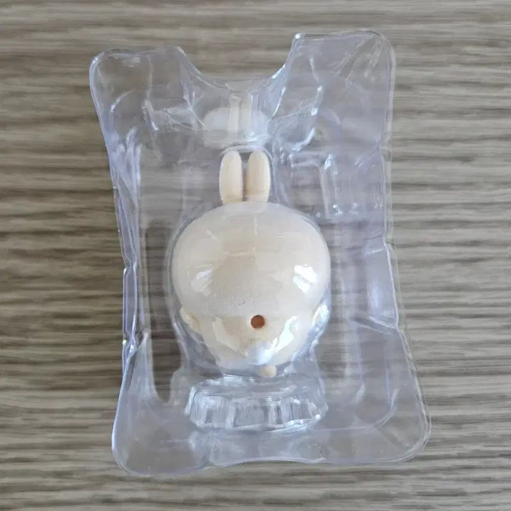 [BUNJANG] Chiikawa Usagi Fluffy Figure / 치이카와 플로키 피규어 우사기