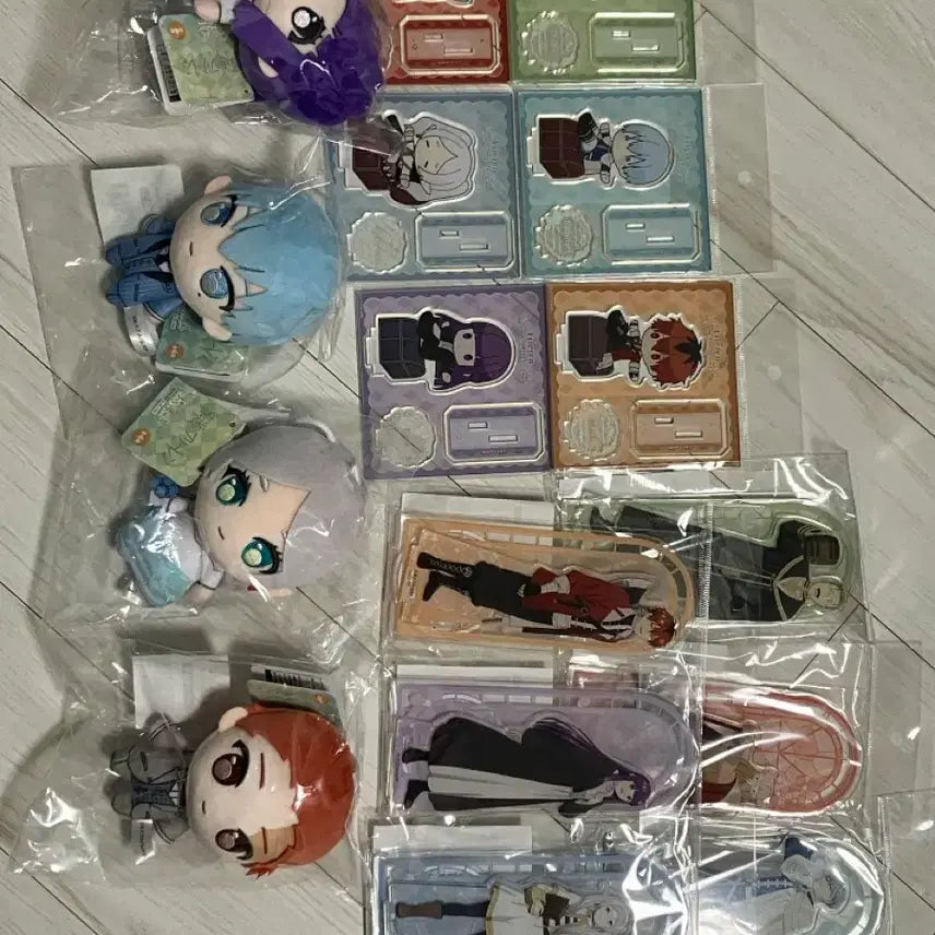 [BUNJANG] Frieren Acrylic Stand &amp; Plush Bundle Set / 프리렌 아크릴 스탠드, 누이 일괄 판매