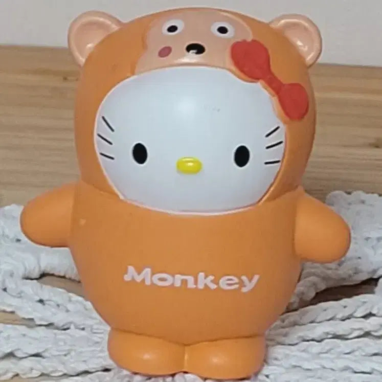 [BUNJANG] Sanrio Hello Kitty Mini Figure Set / 정품 산리오 헬로키티 인형탈 코스프레 미니 피규어 3종/ 일괄판매