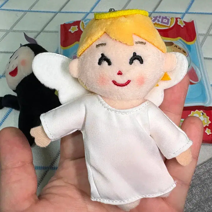 [BUNJANG] Irastoya Angel Devil Keyring / 이라스토야 천사 악마 키링