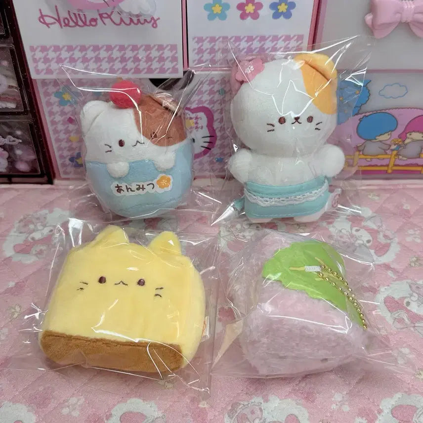 [BUNJANG] Nekoneko Chaya 4-Piece Cat Mascot Set / 일본 네코네코 차야 마스코트 고양이 4종 세트 카스테라 빙수 롤케이크 사쿠라