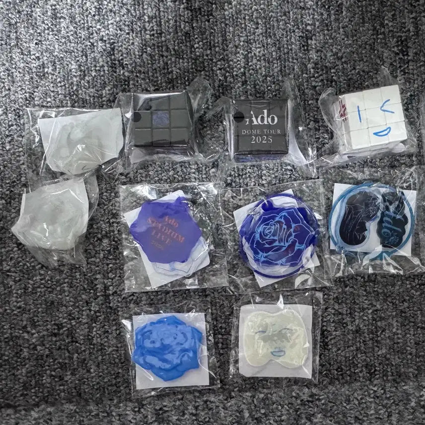 [BUNJANG] Ado Gacha Sealed Merchandise Bundle Set / Ado 가챠 상품 판매