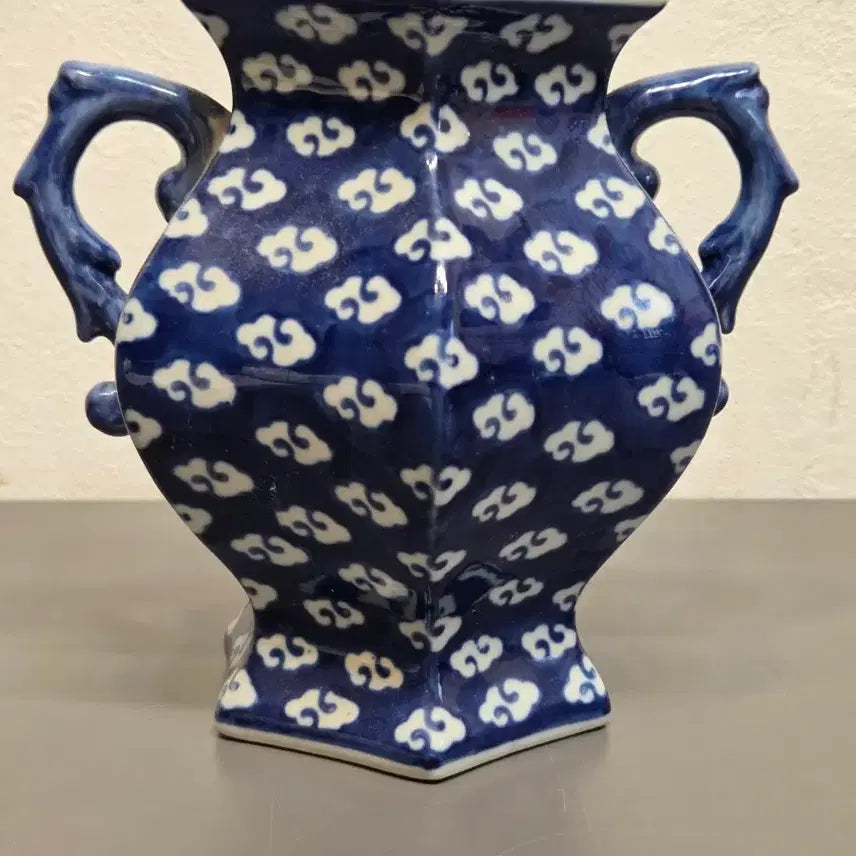 [BUNJANG] Hong Kong Ceramic Jar with Hexagonal Lid / 홍콩 6각 뚜껑 도자기