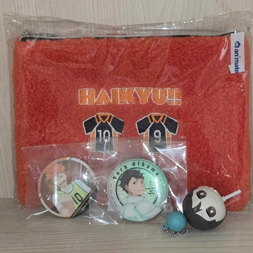 [BUNJANG] Haikyuu!! Pouch Set (Includes Hinata &amp; Oikawa Goods) / 하이큐 파우치 세트 (히나타, 오이카와 굿즈 포함)