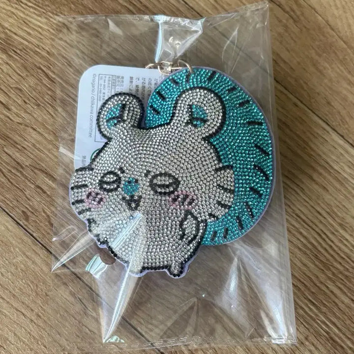 [BUNJANG] Chiikawa Momonga Rhinestone Charm / 치이카와 모몽가 라인 스톤 키링