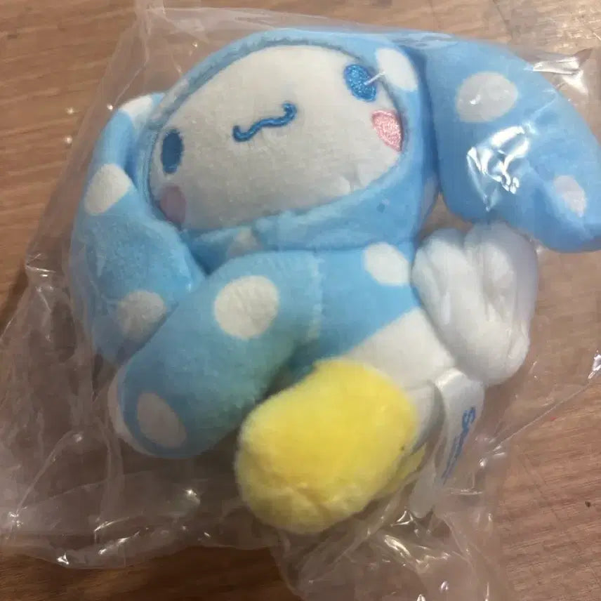 [BUNJANG] Cinnamoroll Torriden Collaboration Doll (Sealed) / 시나모롤 토리든 콜라보 인형 팔아요 미개봉