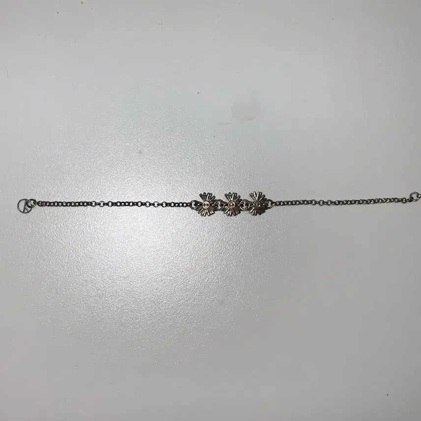[BUNJANG] Peaceminusone Daisy Bracelet (Size S) / 피스마이너스원 피마원 데이지팔찌 s 판매합니다