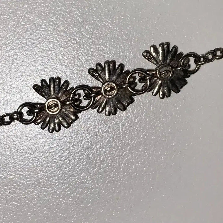 [BUNJANG] Peaceminusone Daisy Bracelet (Size S) / 피스마이너스원 피마원 데이지팔찌 s 판매합니다