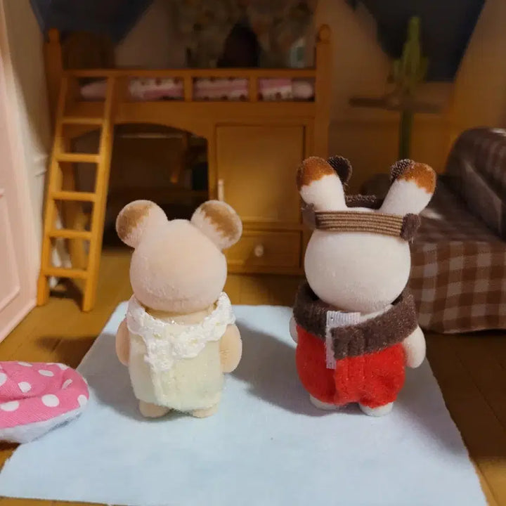 [BUNJANG] Sylvanian Families Old Fairy Tree Acorn Mouse Rabbit Bundle Set / 실바니안 올드 요정나무 도토리쥐 토끼