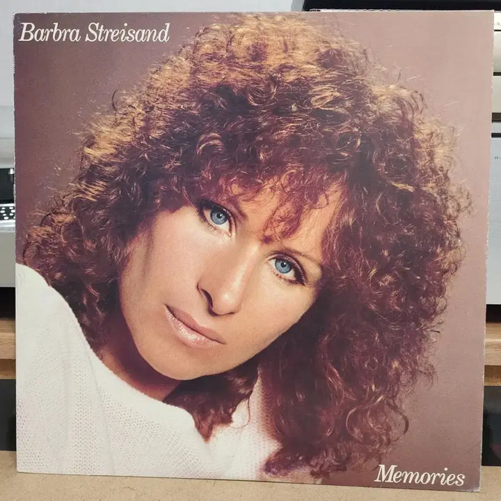 [BUNJANG] Barbra Streisand Memories Import LP / 바브라 스트라이샌드 수입 LP