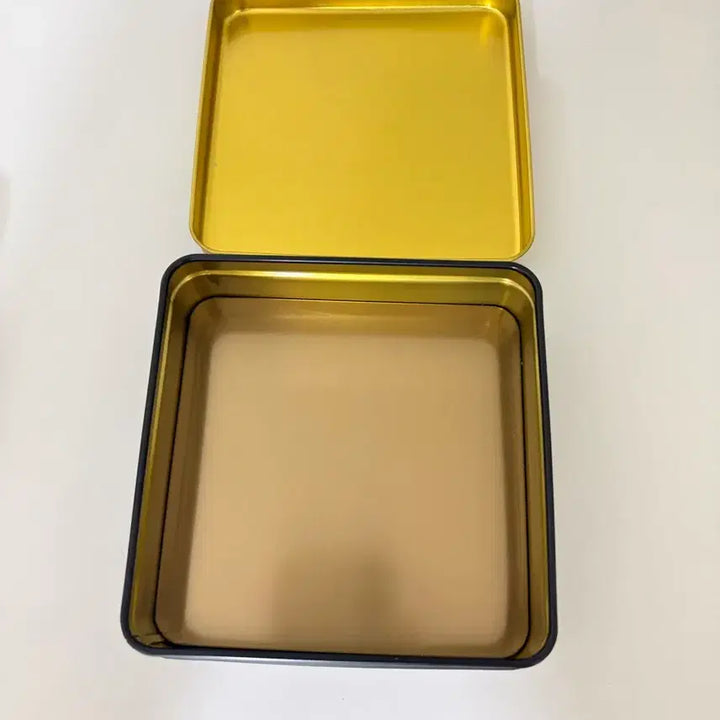 [BUNJANG] Dadaca Japanese Chocolate Tin / 일본 고양이 초콜렛 틴케이스