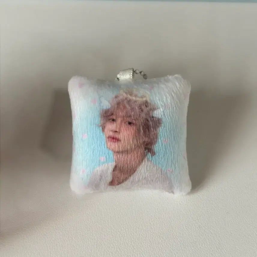 [BUNJANG] RIIZE Wonbin Cushion Keyring / 라이즈 원빈 쿠션 키링 비공굿