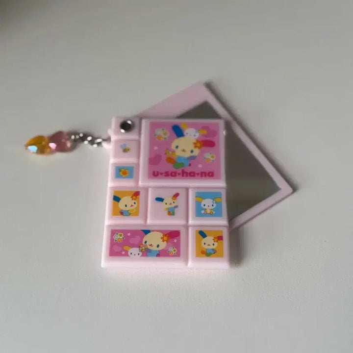 [BUNJANG] Sanrio Usahana Heisei Tile Mirror / 산리오 우사하나 헤이세이 타일미러