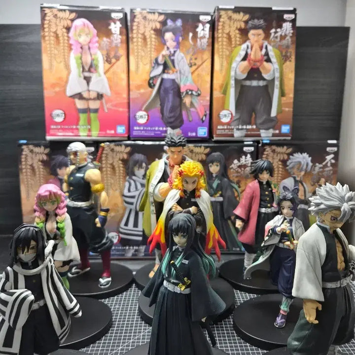 [BUNJANG] Demon Slayer Hashira Figure Bundle Set (9 Figures) / (마지막 할인 7만원) (일괄) 귀멸의 칼날 주 피규어 (9개)