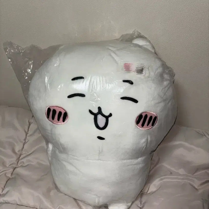 [BUNJANG] Chiikawa Extra Large Plush Doll (Sealed) / 미개봉 치이카와 빅누이 인형