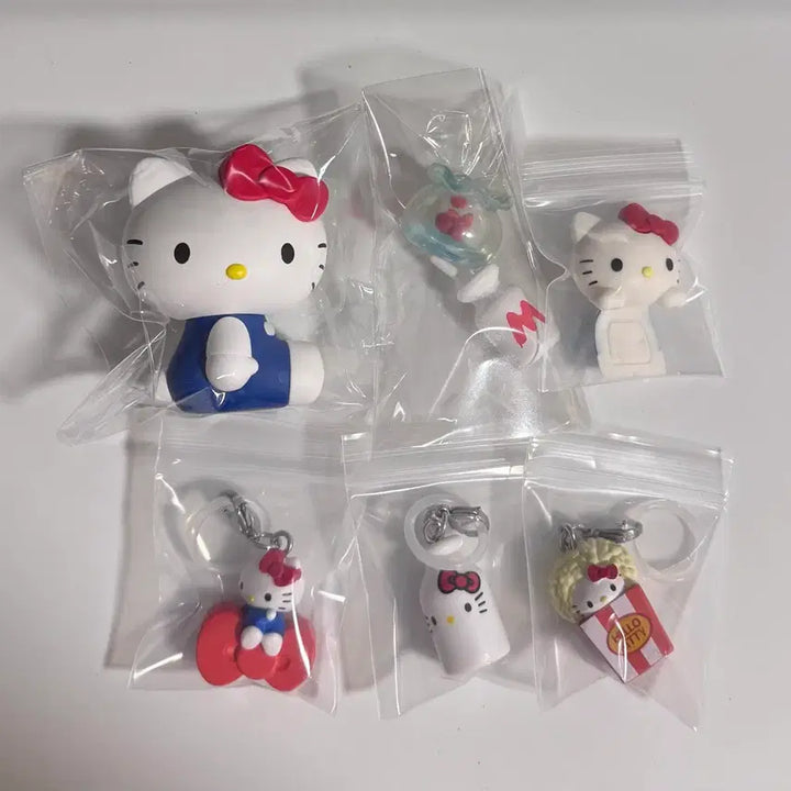 [BUNJANG] Hello Kitty Figure Set (Hyper, Mezcal) / 헬로키티 피규어 메지루시 히퍼 일괄